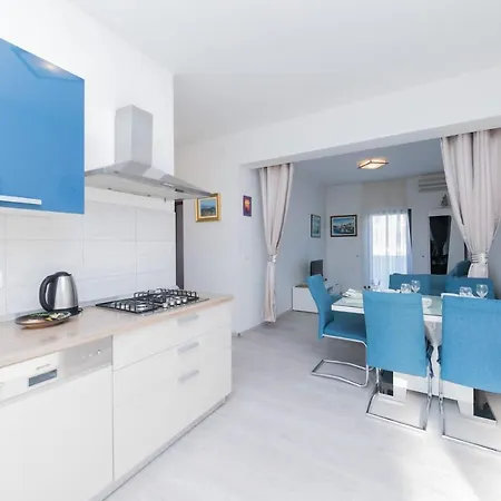 Apartment Blue Pag Pag Town