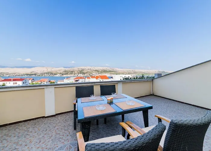Apartment Blue Pag Pag Town