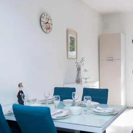 Apartment Blue Pag
