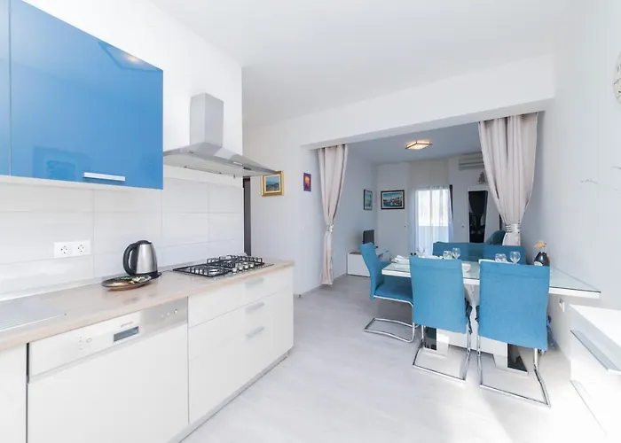 Apartment Blue Pag Pag Town